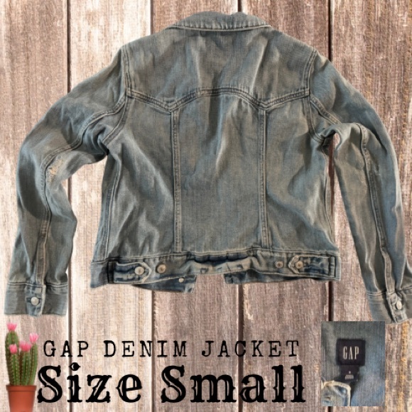 Women’s Distressed GAP Denim Blue Jean Jacket Size Small! - Picture 5 of 5